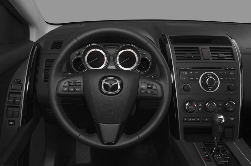 Illustration for article titled Getting creative with phone car mounts